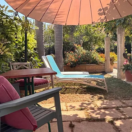 Ophelia Bed & Breakfast 4*